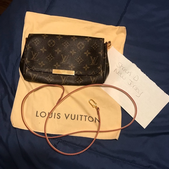 Louis Vuitton Handbags - Louis Vuitton favorite pm